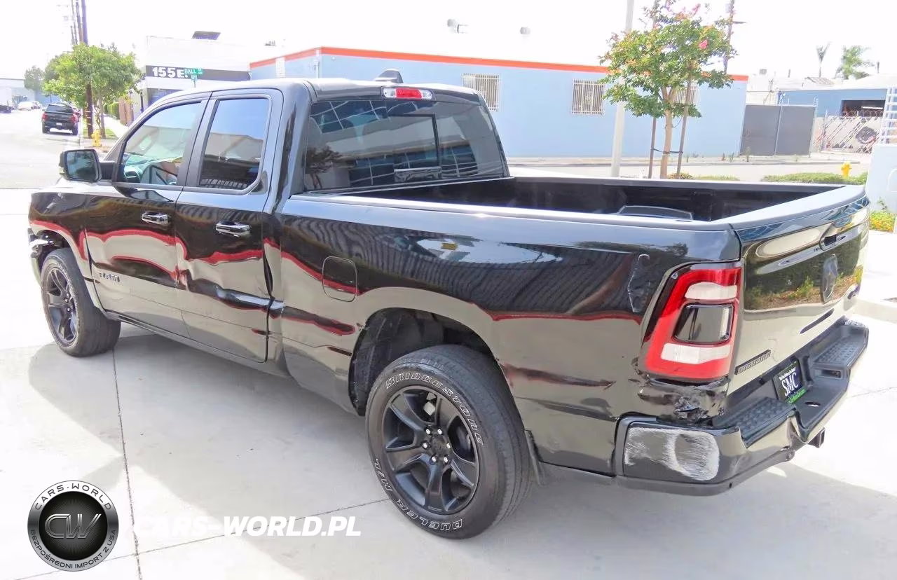 2023 Ram 1500 Big Horn VIN:1C6RRFBG4PN613852 - 4
