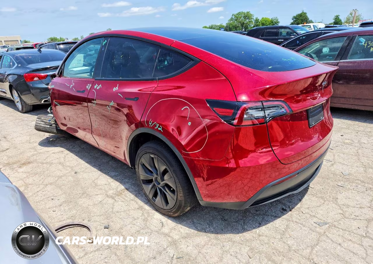 2024 Tesla Model Y VIN:7SAYGAEE1RF168028 - 2