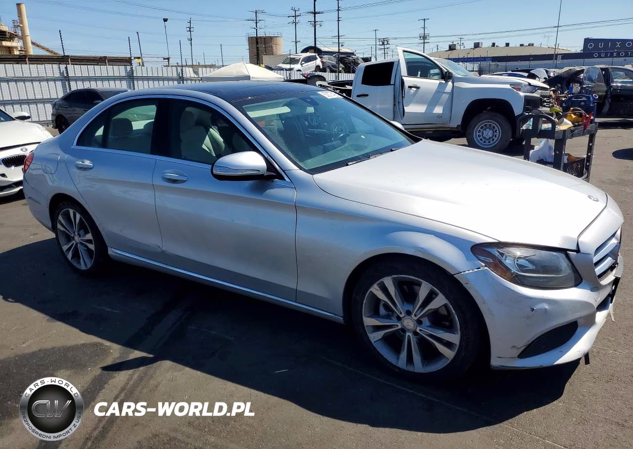 2015 Mercedes-Benz C 300 VIN:55SWF4JB9FU093741 - 4