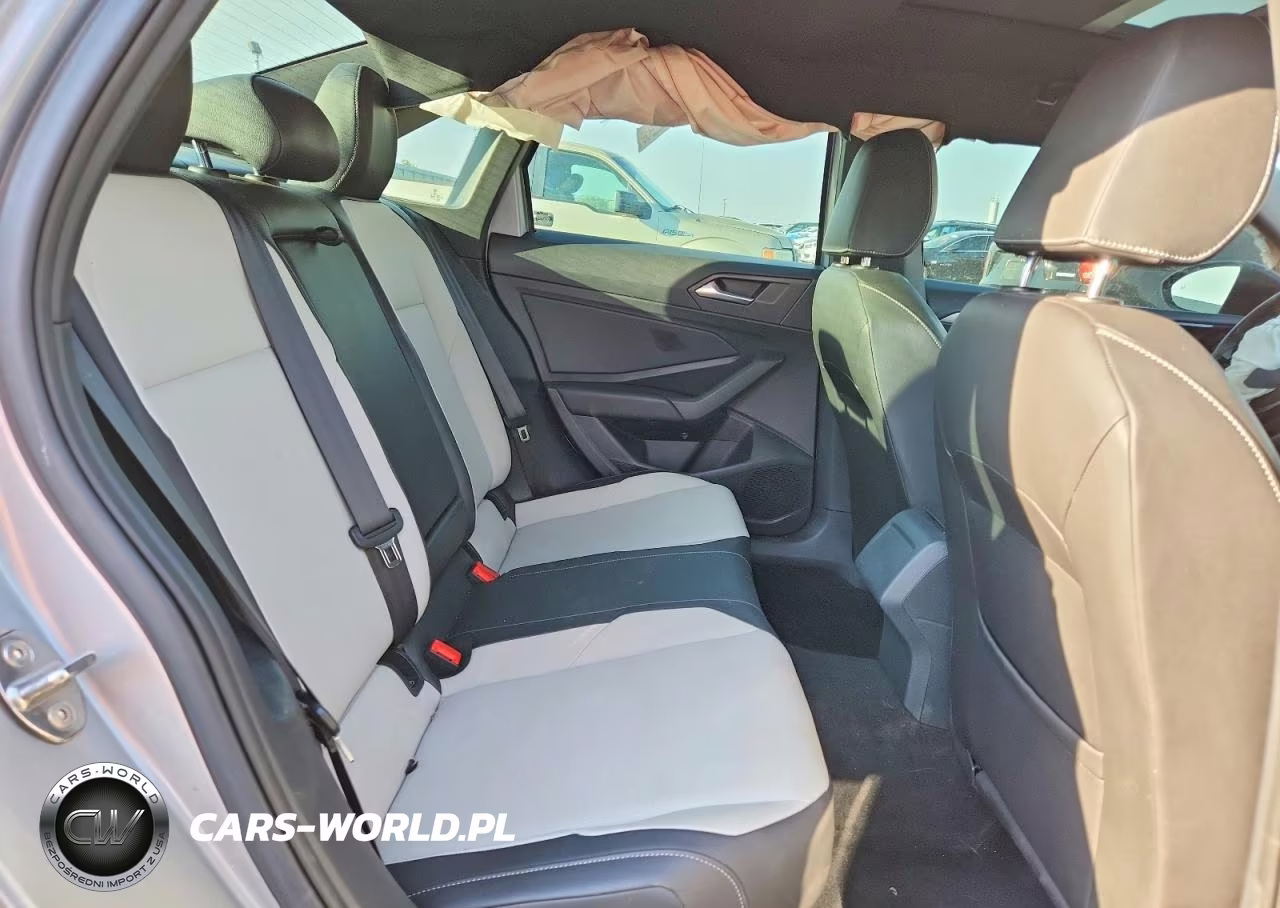 2019 Volkswagen Jetta S VIN:3VWCB7BU8KM258456 - 10