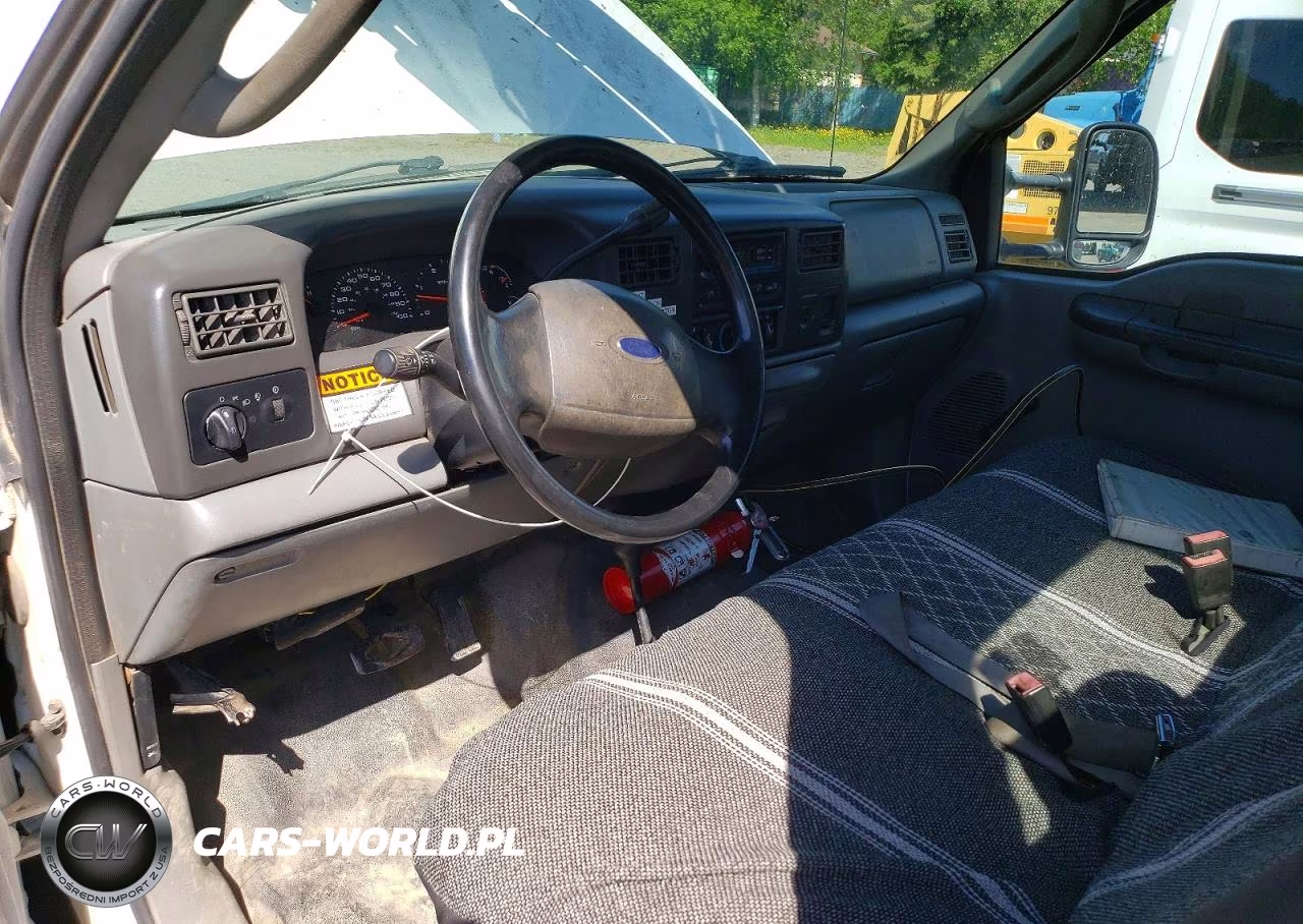 2004 Ford F550 Super Duty Bucket Truck VIN:1FDAF57P34EB58808 - 8