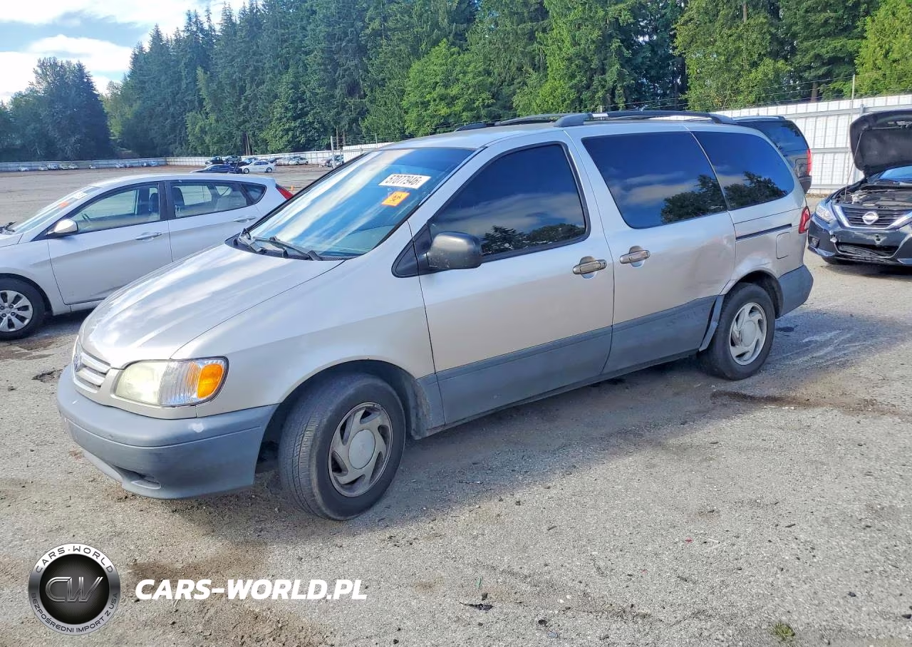 2001 Toyota Sienna Le