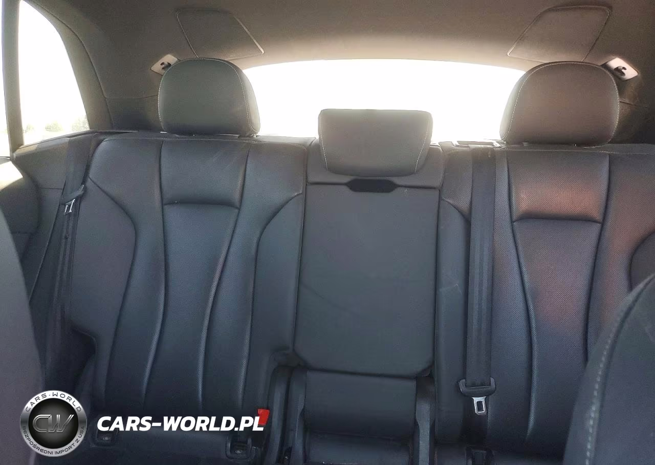 2019 Audi Q8 Premium Plus S-Line VIN:WA1EVAF19KD020086 - 10