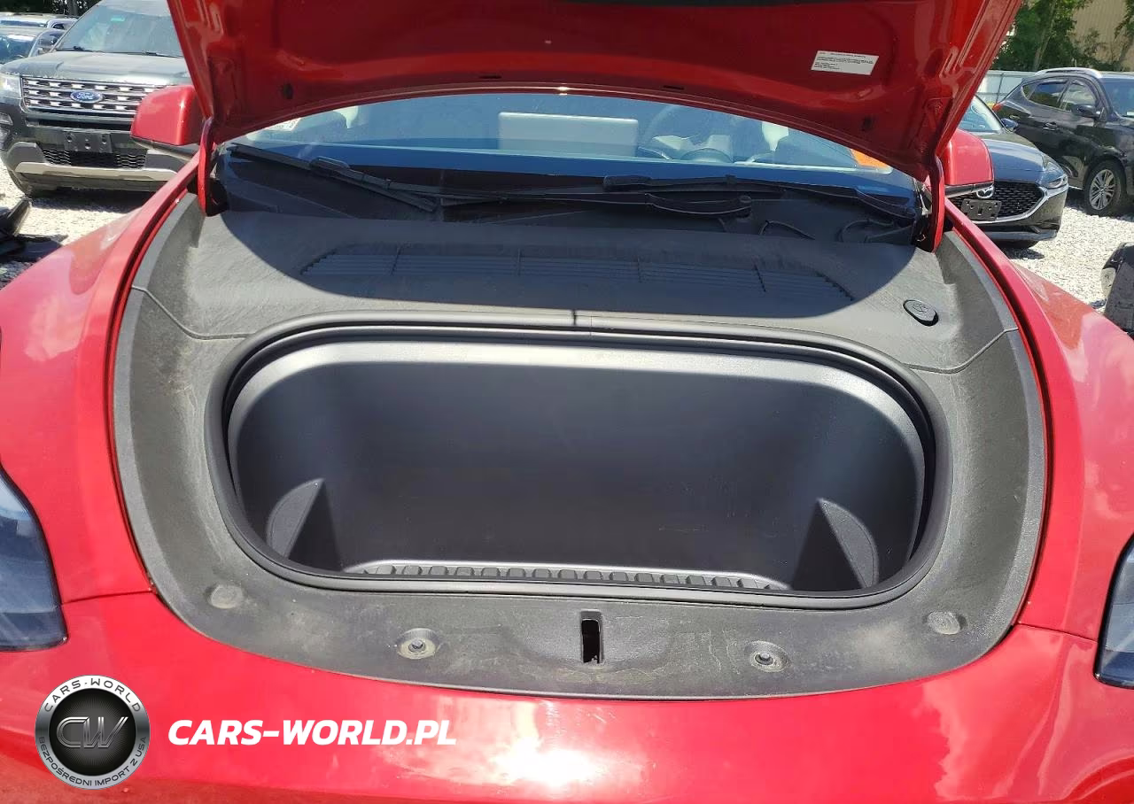 2023 Tesla Model Y VIN:7SAYGDEE9PA211705 - 11