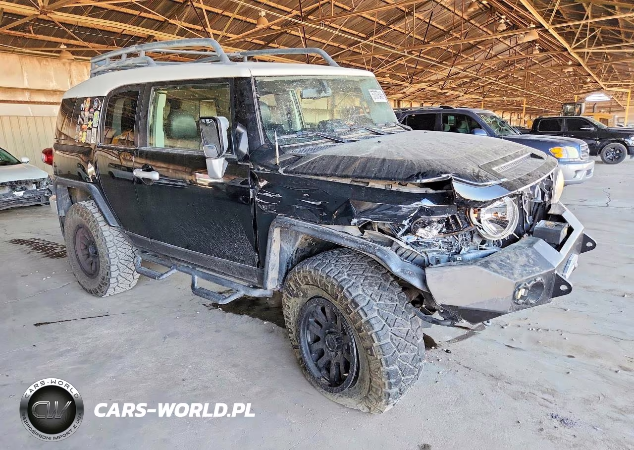 2012 Toyota Fj Cruiser Base VIN:JTEBU4BF1CK132761 - 4