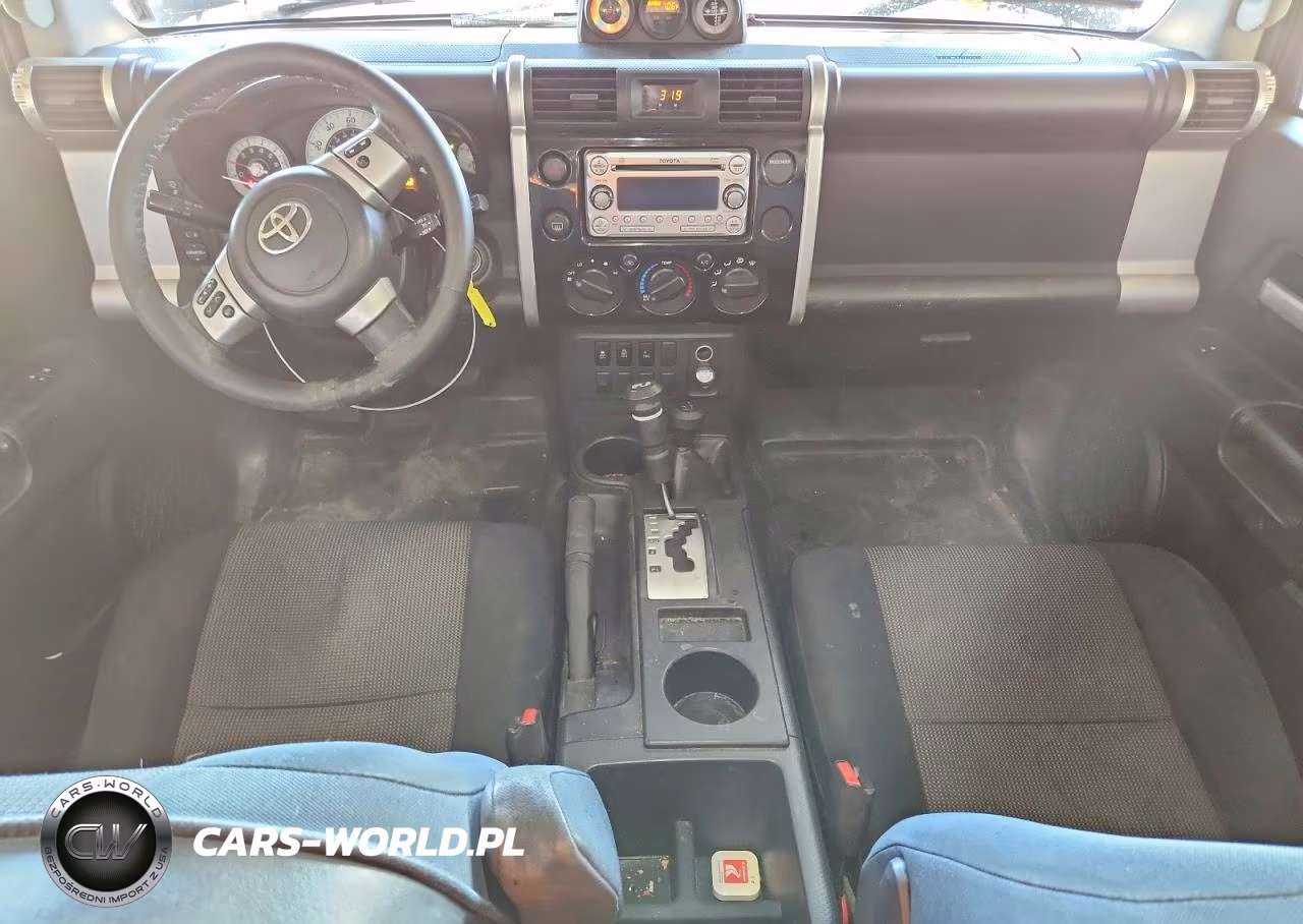 2012 Toyota Fj Cruiser Base VIN:JTEBU4BF1CK132761 - 8