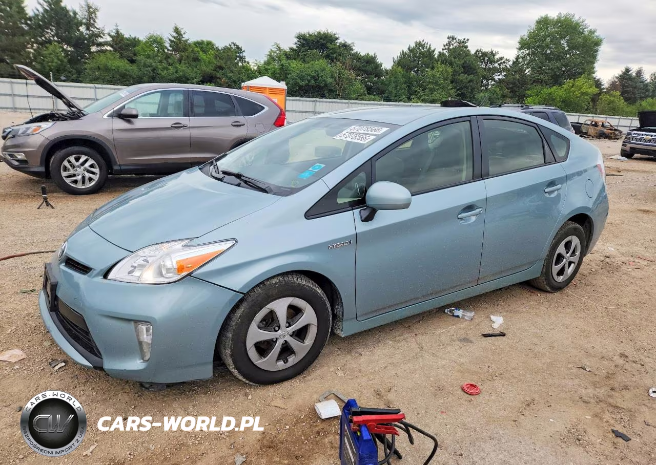 2014 Toyota Prius Two – zdjęcie 1 z 12