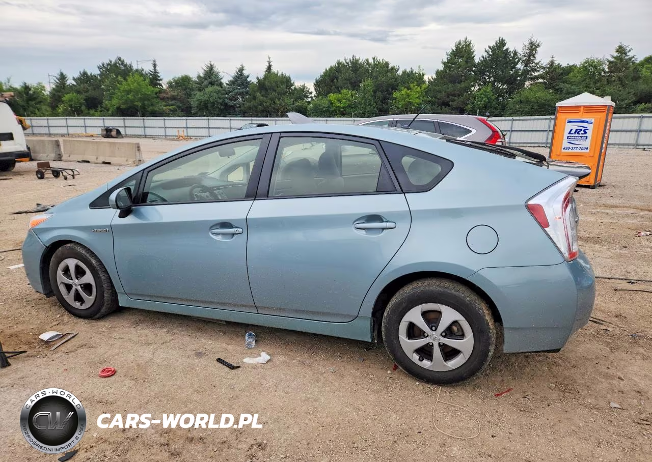2014 Toyota Prius Two VIN:JTDKN3DU0E1761718 - 2