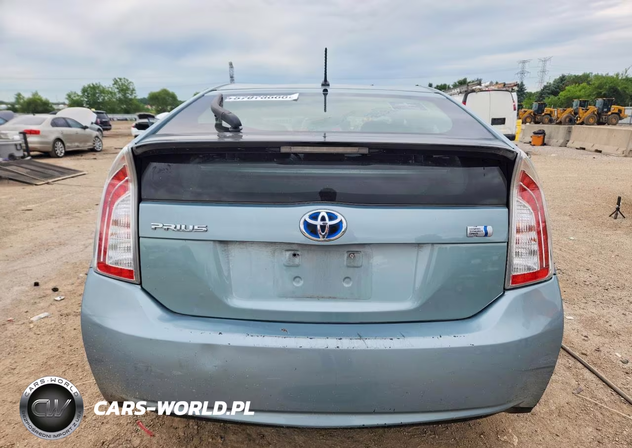 2014 Toyota Prius Two VIN:JTDKN3DU0E1761718 - 6