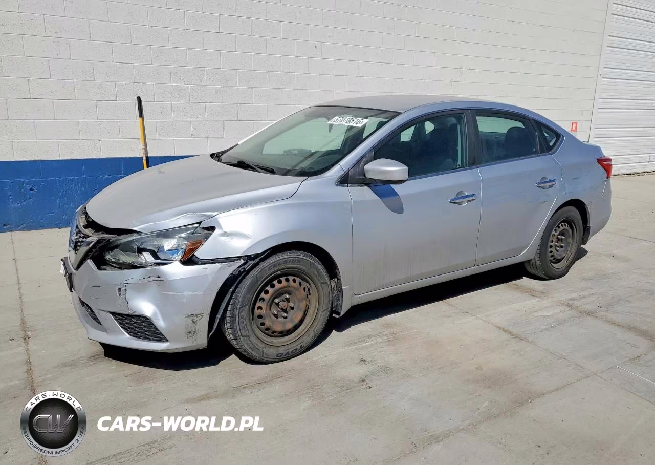 2017 Nissan Sentra S – zdjęcie 1 z 12