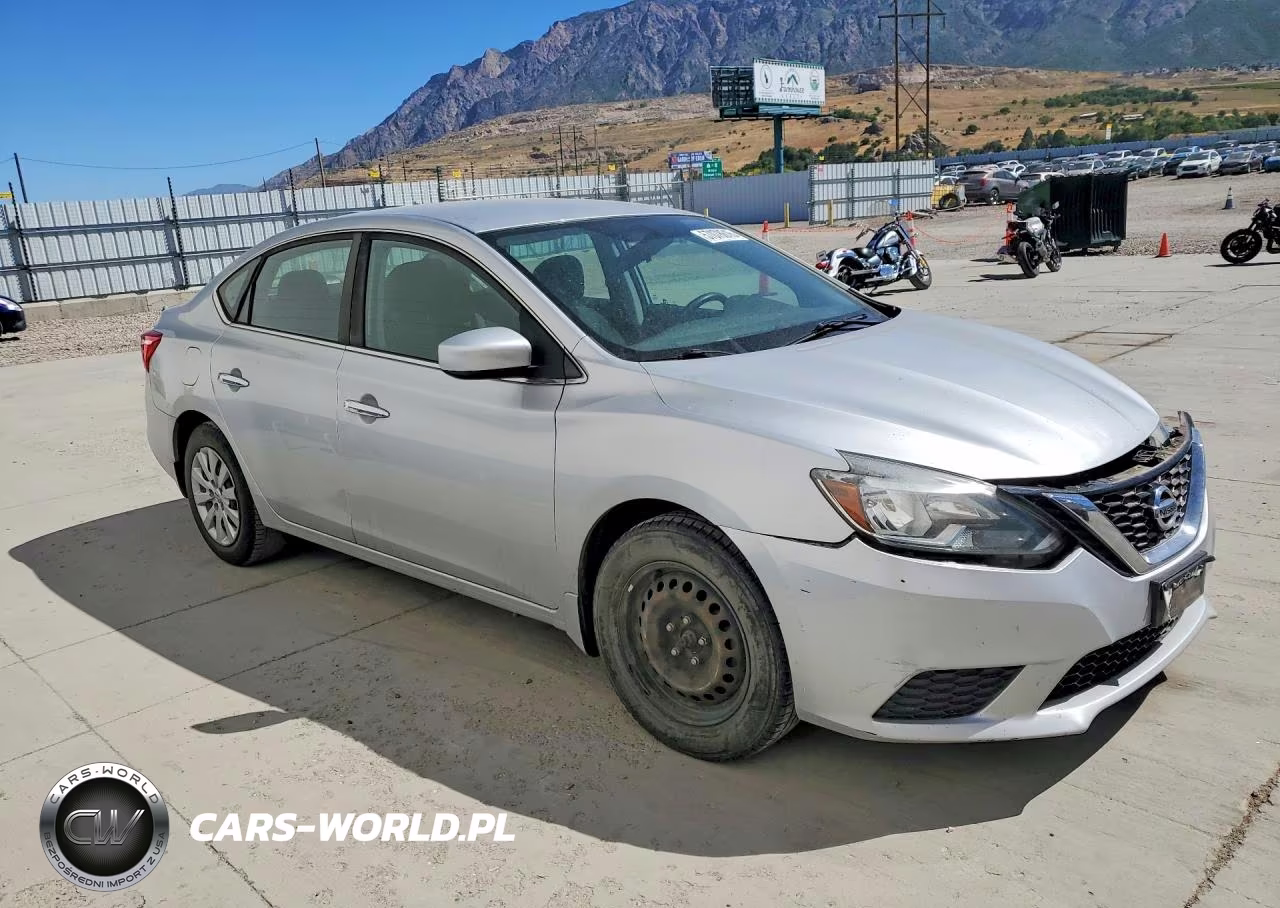 2017 Nissan Sentra S VIN:3N1AB7AP7HY204074 - 4