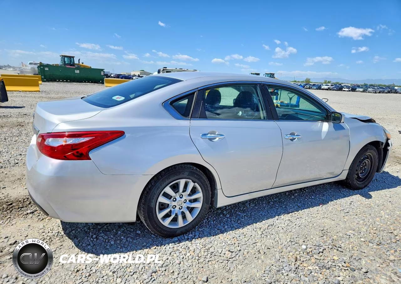 2017 Nissan Altima 2.5 S VIN:1N4AL3AP1HN365784 - 3