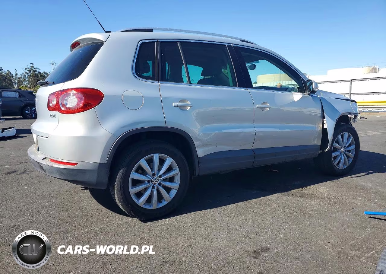 2011 Volkswagen Tiguan S VIN:WVGAV7AX7BW502929 - 3