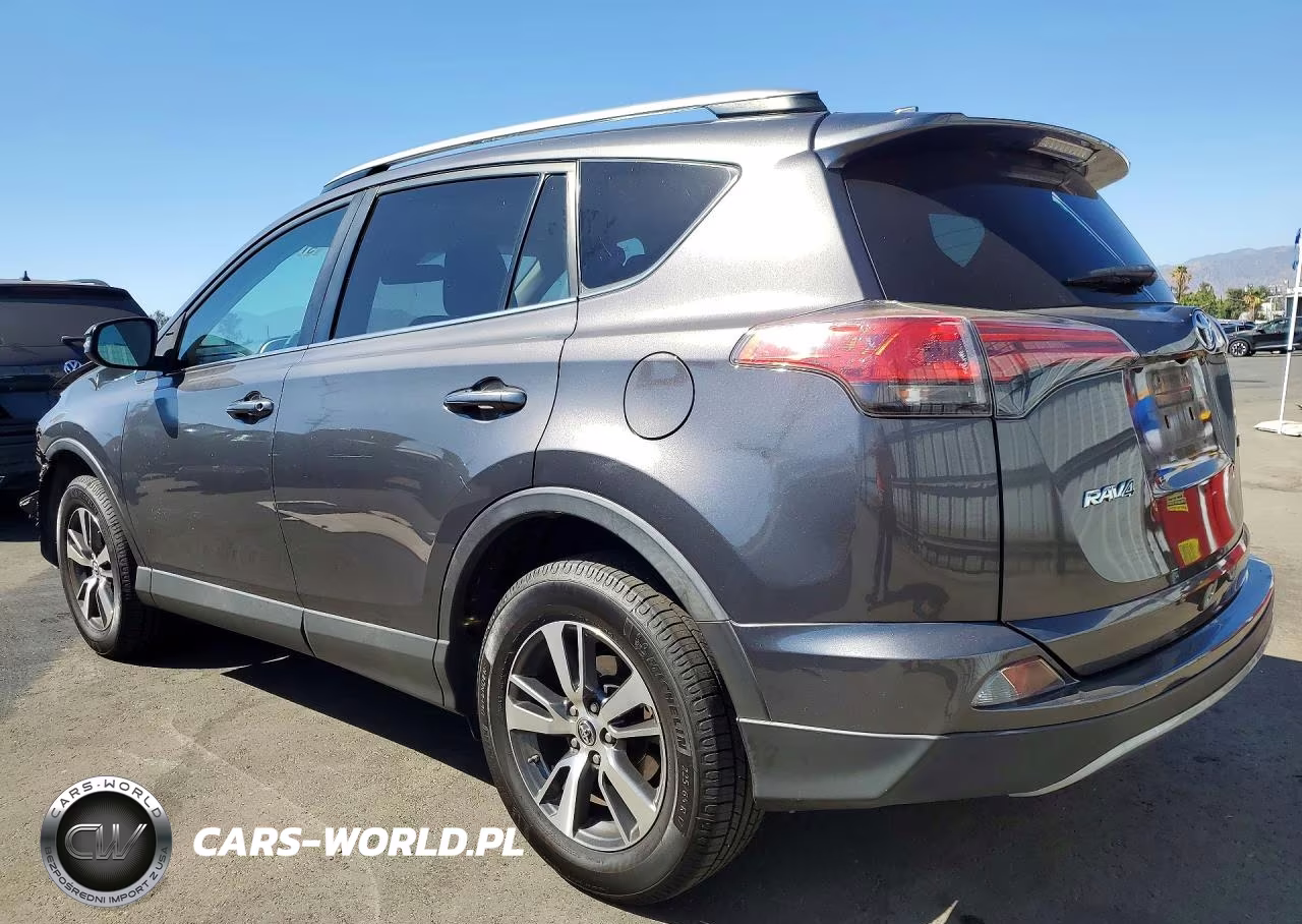 2018 Toyota Rav4 Xle VIN:2T3WFREV5JW476811 - 2