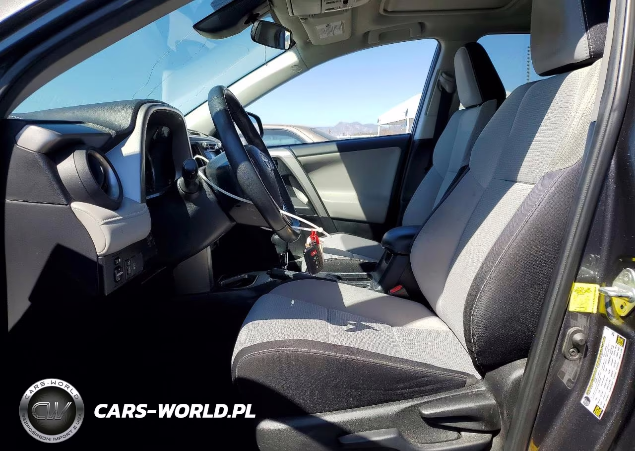 2018 Toyota Rav4 Xle VIN:2T3WFREV5JW476811 - 7