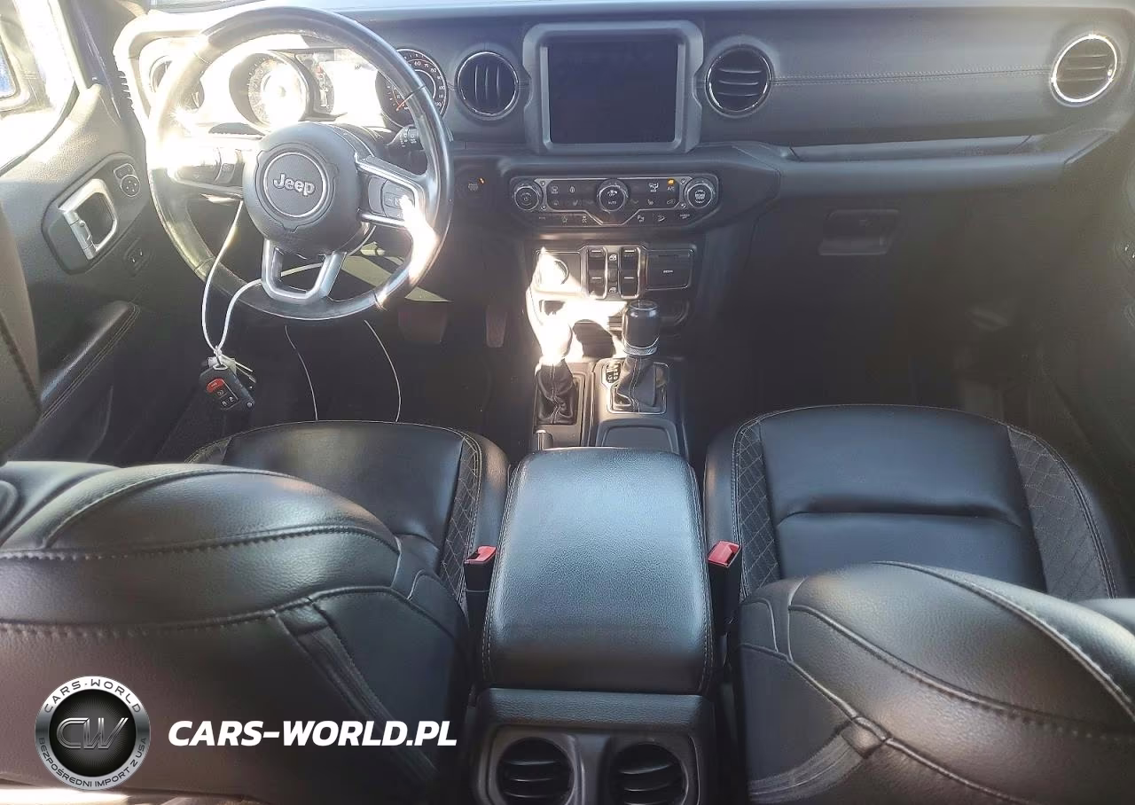 2020 Jeep Wrangler Unlimited Sahara VIN:1C4HJXEN2LW329538 - 8