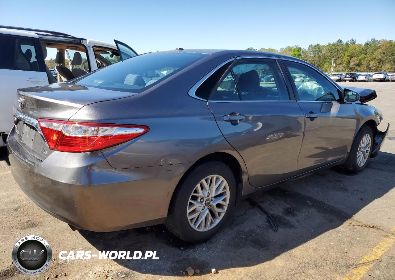 2017 Toyota Camry Le VIN:4T1BF1FK8HU287190 - 3