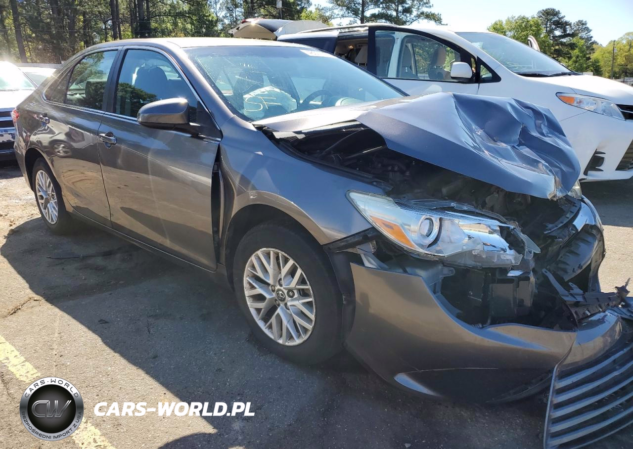 2017 Toyota Camry Le VIN:4T1BF1FK8HU287190 - 4