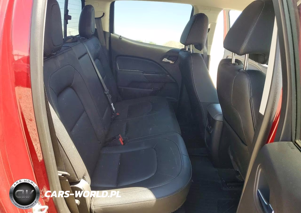 2018 Chevrolet Colorado Z71 VIN:1GCPTDE1XJ1207909 - 10
