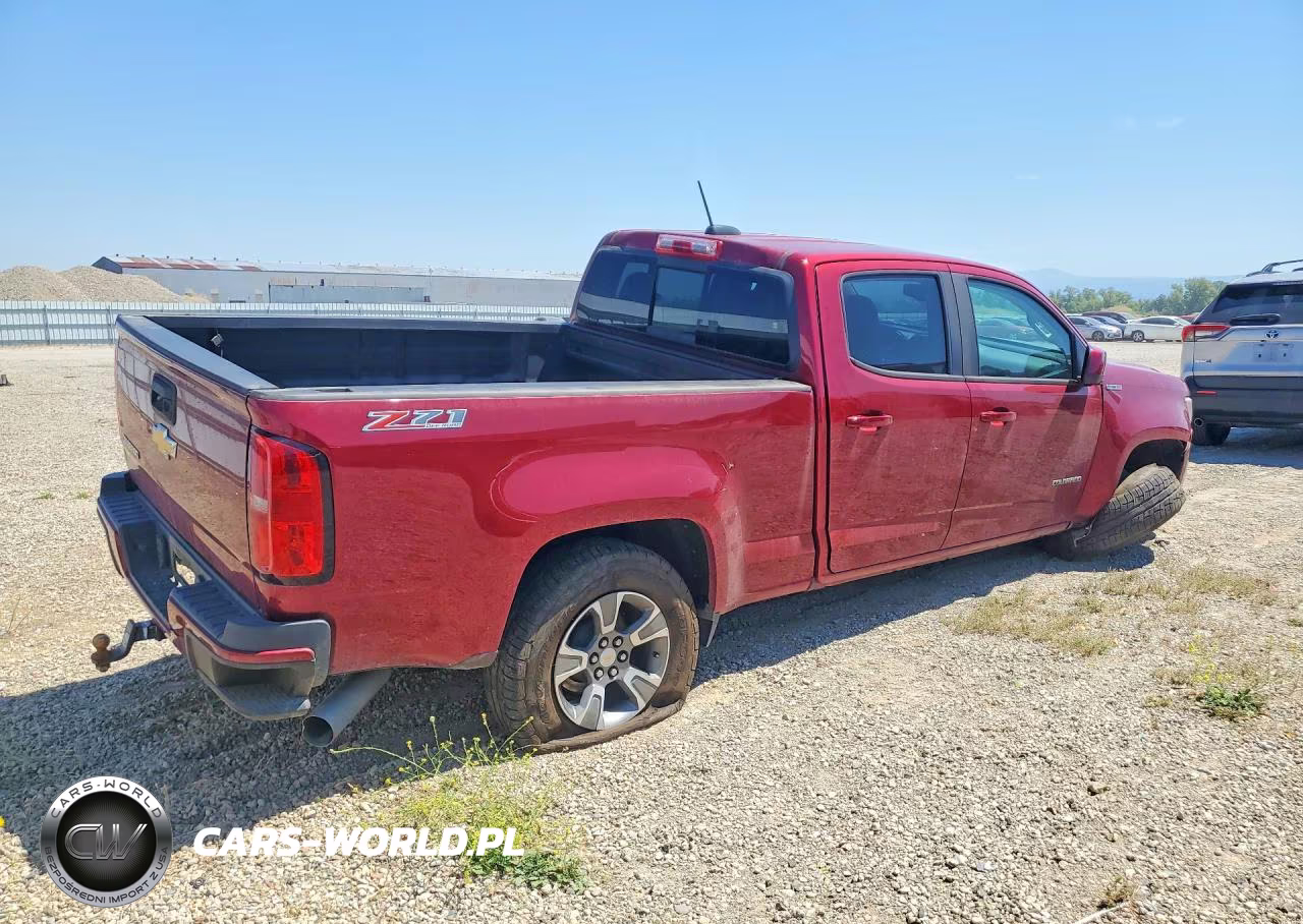 2018 Chevrolet Colorado Z71 VIN:1GCPTDE1XJ1207909 - 3
