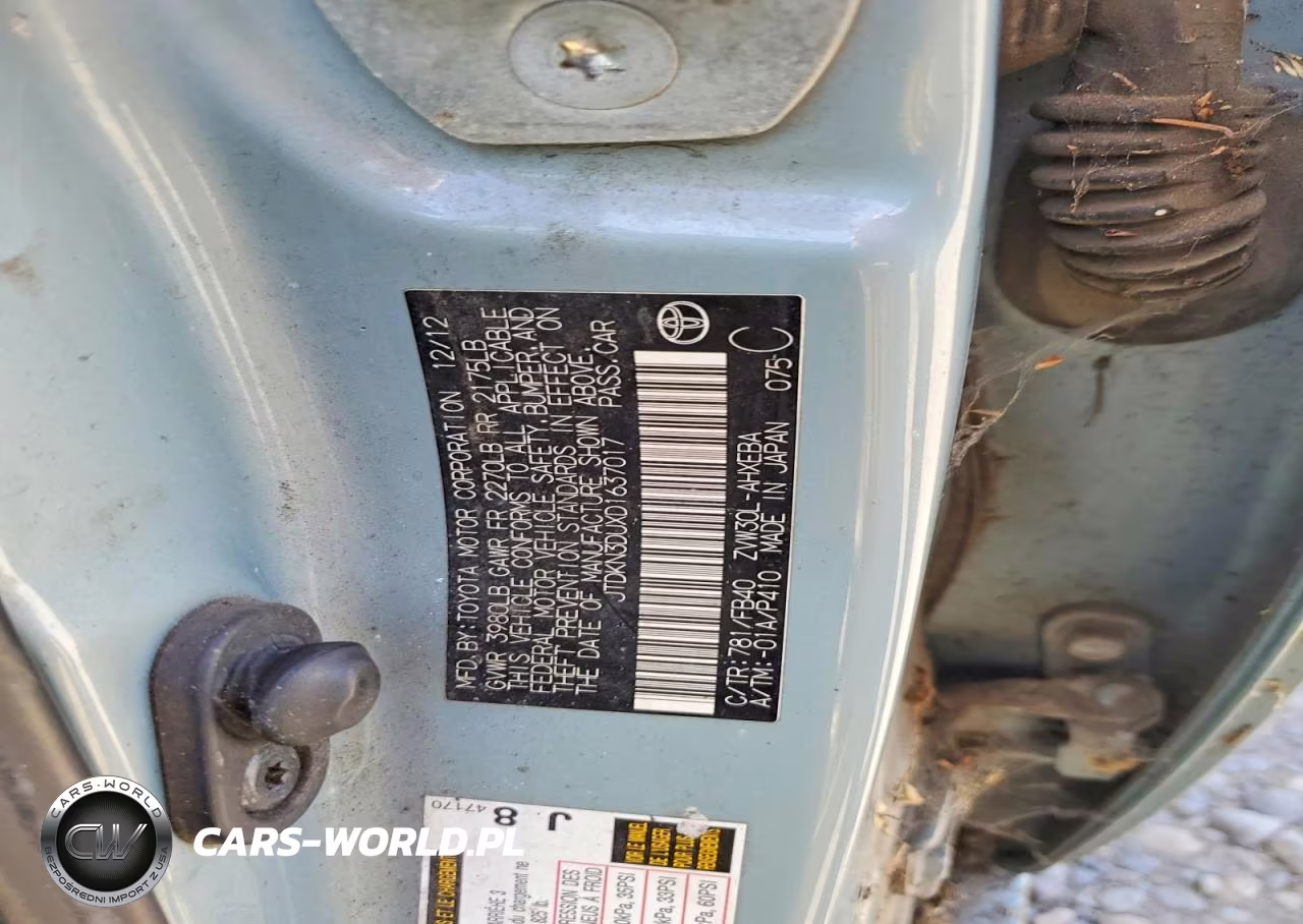 2013 Toyota Prius Two VIN:JTDKN3DUXD1637017 - 12