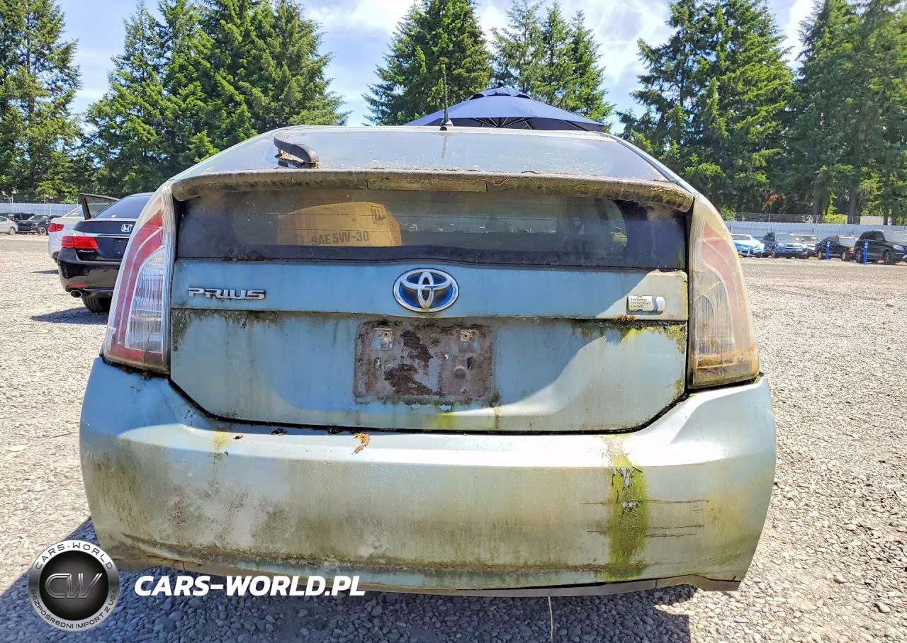 2013 Toyota Prius Two VIN:JTDKN3DUXD1637017 - 6