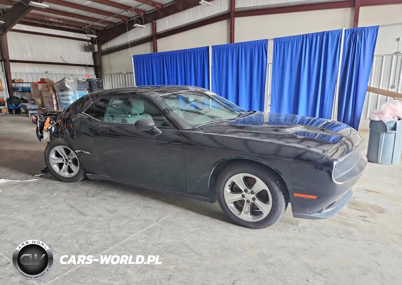2017 Dodge Challenger Sxt VIN:2C3CDZAG2HH592210 - 4