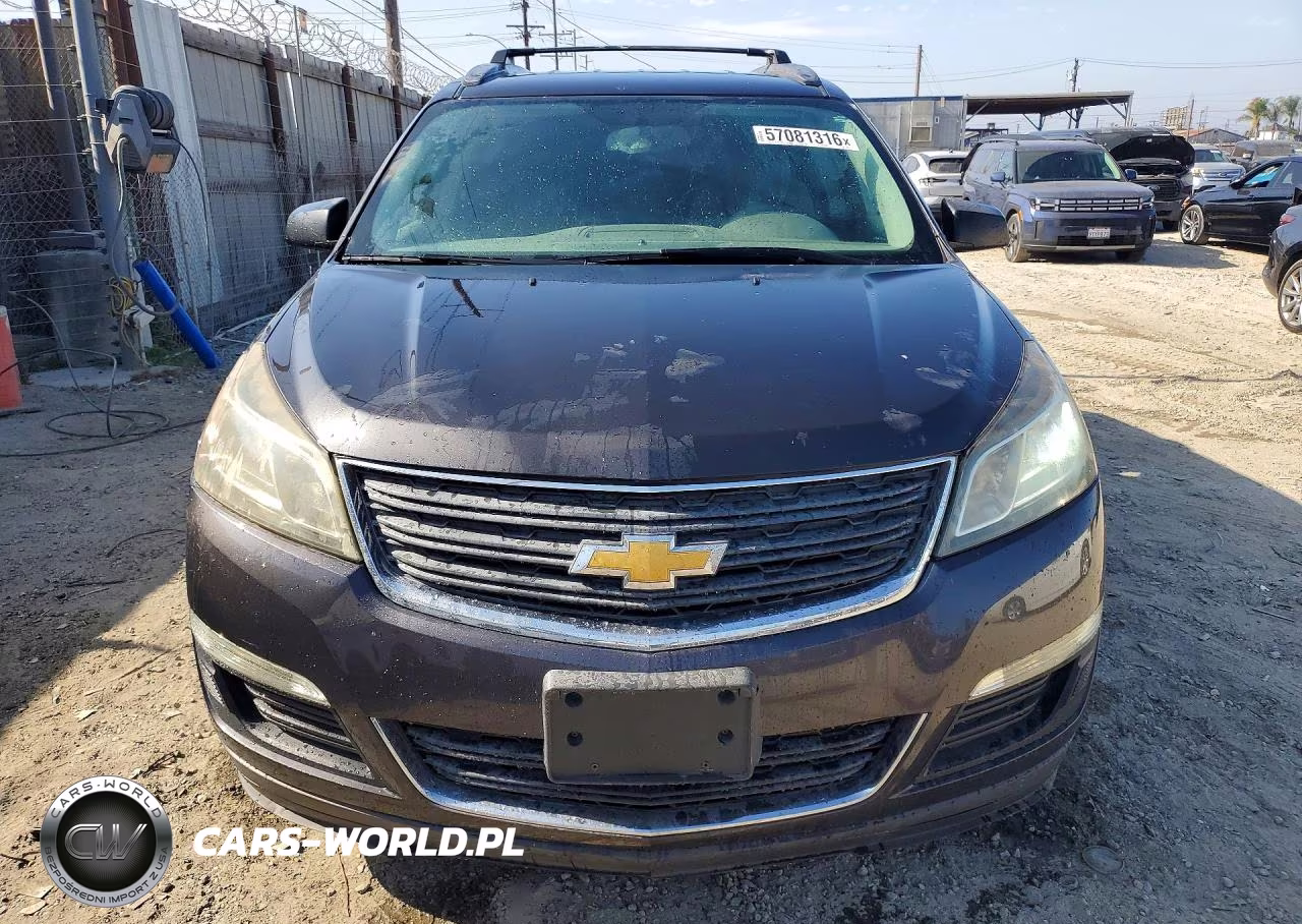 2015 Chevrolet Traverse Ls VIN:1GNKRFED8FJ133824 - 5