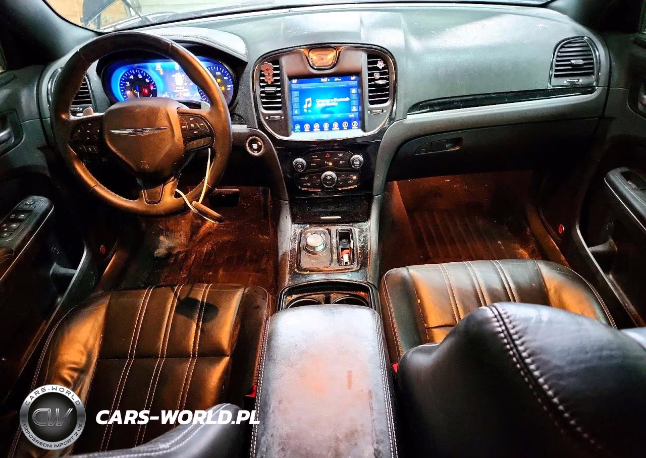 2017 Chrysler 300 S VIN:2C3CCAGG9HH637588 - 8