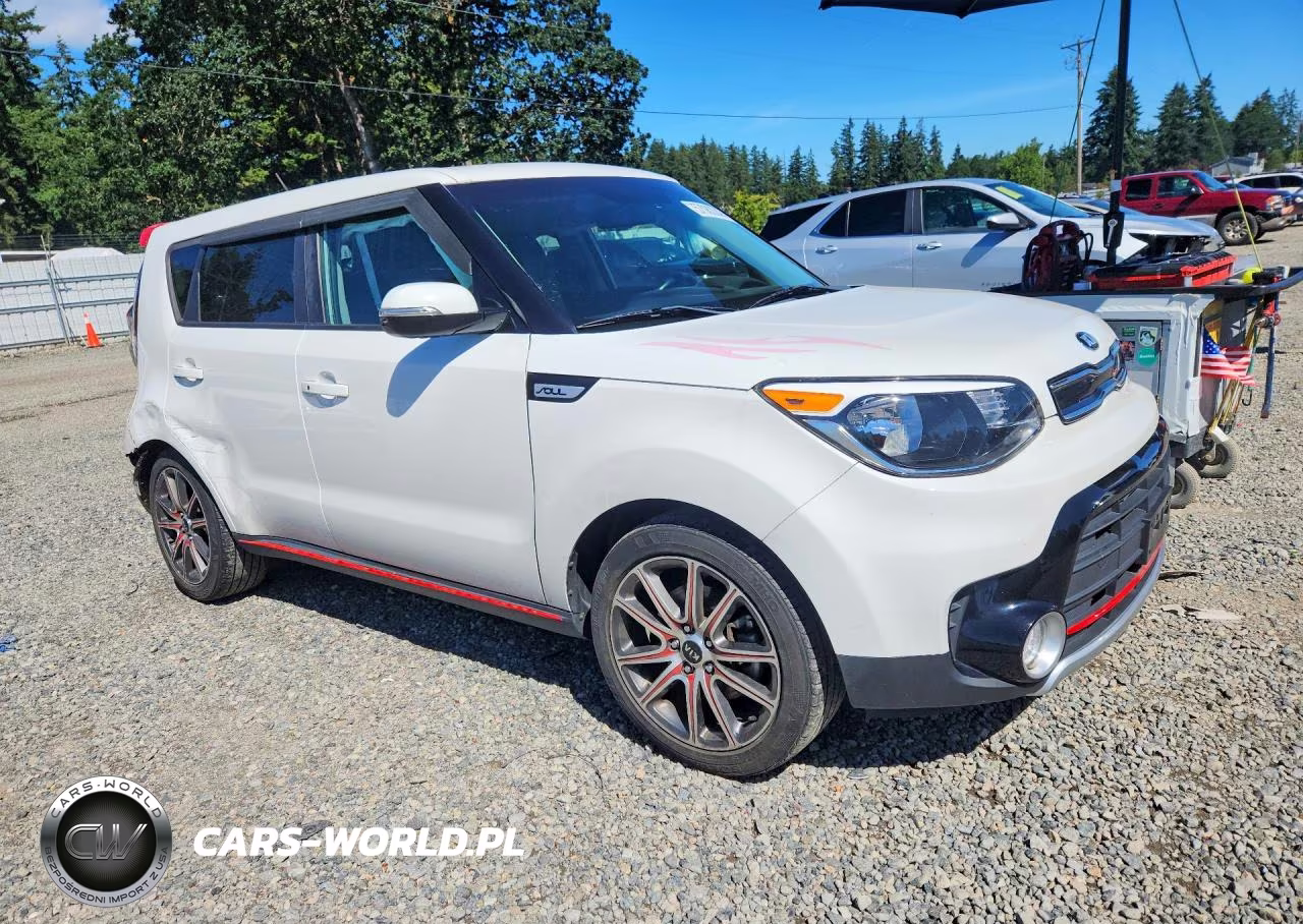 2018 Kia Soul ! VIN:KNDJX3AA5J7900281 - 4