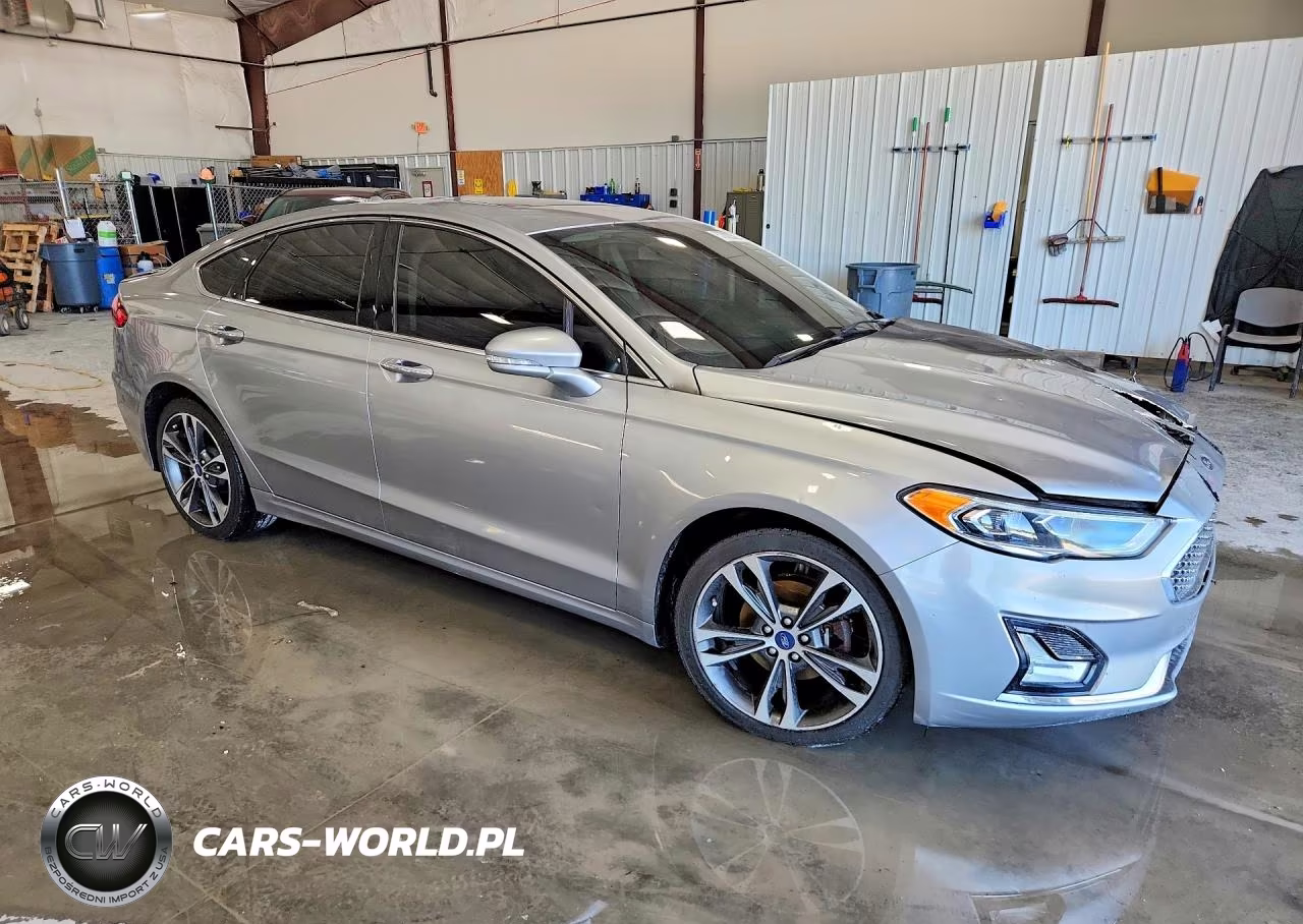 2020 Ford Fusion Titanium VIN:3FA6P0K93LR133136 - 4