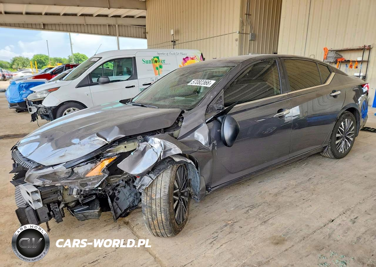 2024 Nissan Altima Sv – zdjęcie 1 z 12