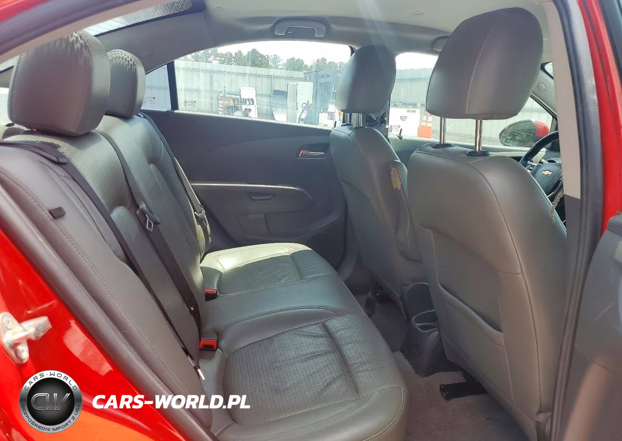 2015 Chevrolet Sonic Ltz VIN:1G1JE5SB2F4106185 - 10