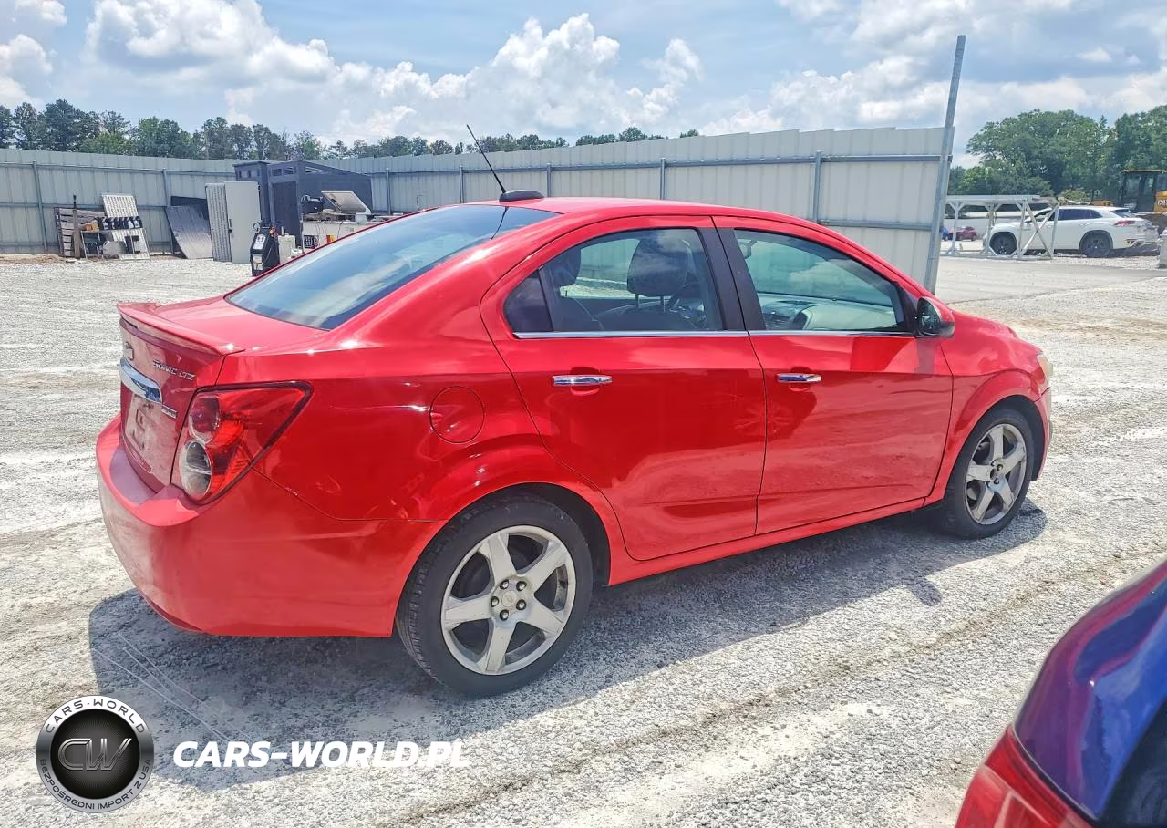 2015 Chevrolet Sonic Ltz VIN:1G1JE5SB2F4106185 - 3