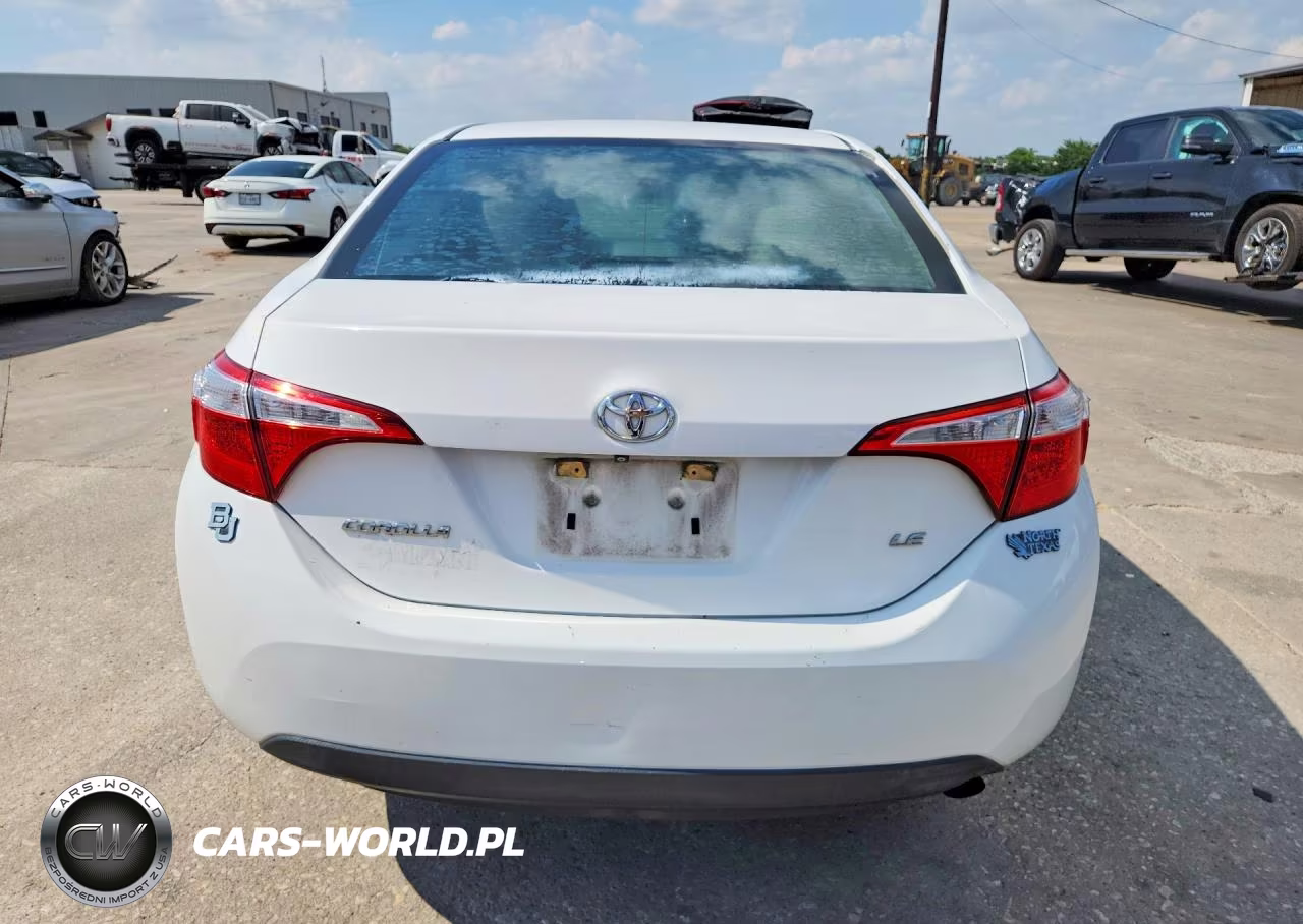 2015 Toyota Corolla Le VIN:5YFBURHE9FP322071 - 6