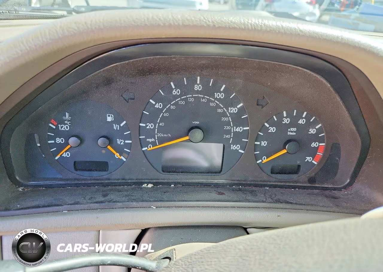 2000 Mercedes-Benz Clk Class 2D 320 VIN:WDBLK65G7YT043274 - 9