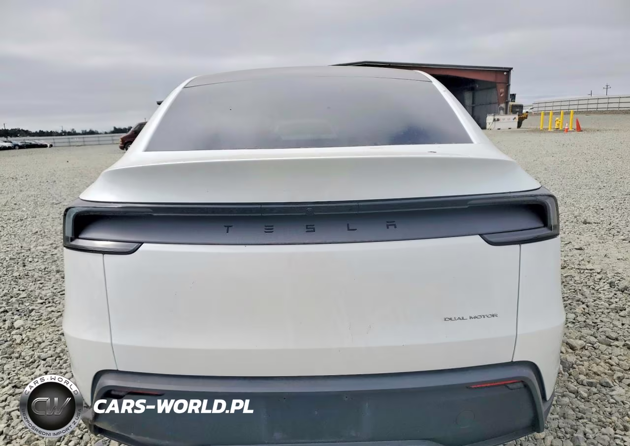 2026 Tesla Model Y VIN:7SAYGDEE6TF454045 - 6