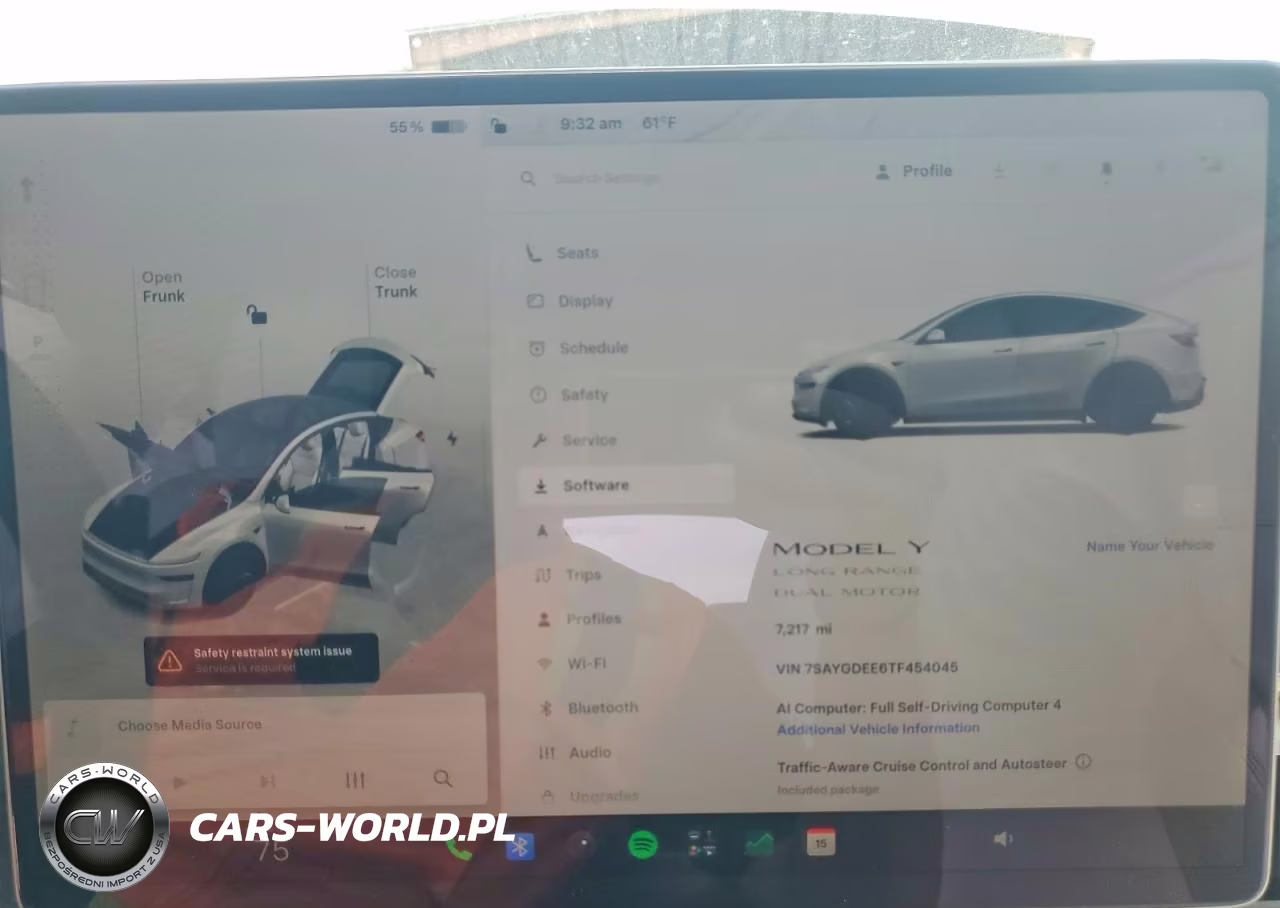 2026 Tesla Model Y VIN:7SAYGDEE6TF454045 - 9
