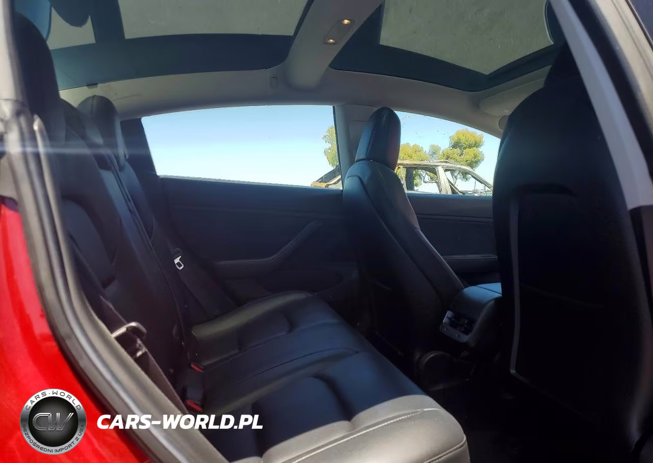 2018 Tesla Model 3 VIN:5YJ3E1EB7JF073397 - 10