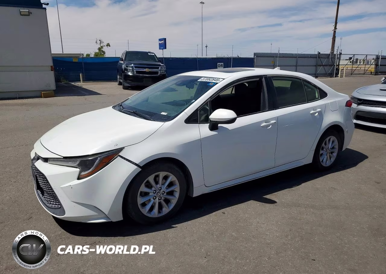 2021 Toyota Corolla Le – zdjęcie 1 z 12