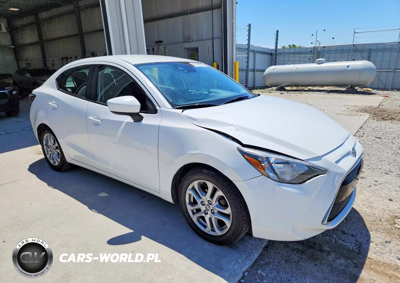 2016 Scion Ia Base VIN:3MYDLBZV8GY110461 - 4