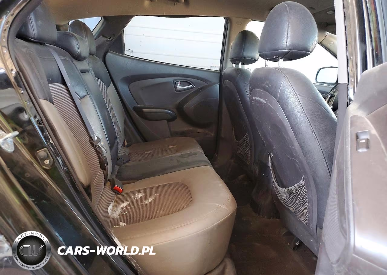2012 Hyundai Tucson Gls VIN:KM8JU3ACXCU323337 - 11