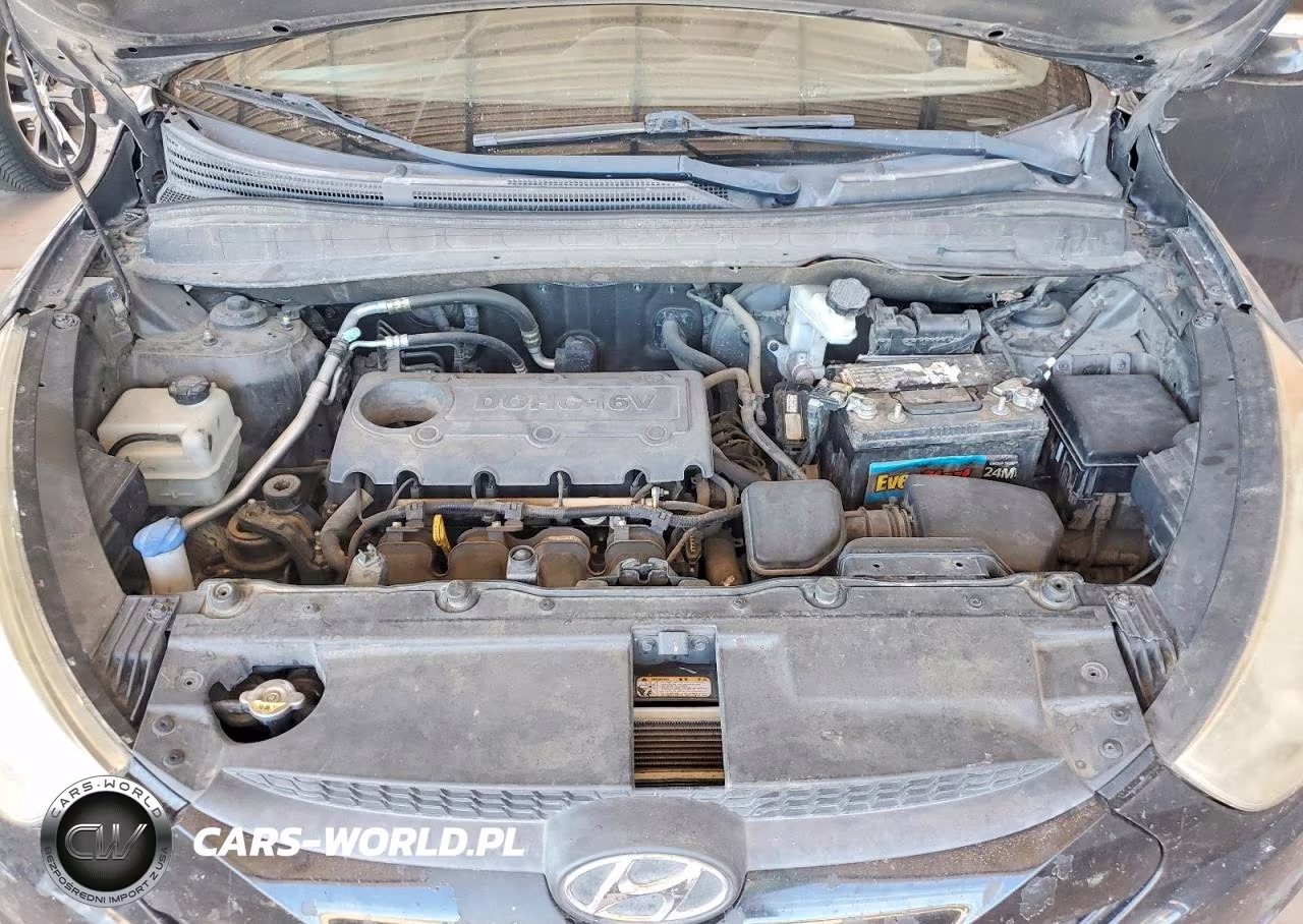 2012 Hyundai Tucson Gls VIN:KM8JU3ACXCU323337 - 12