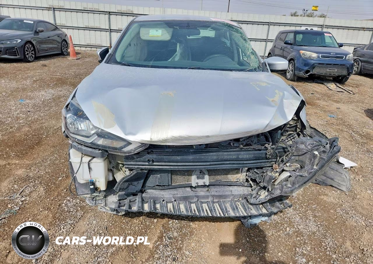 2018 Nissan Sentra S VIN:3N1AB7AP1JY294862 - 5