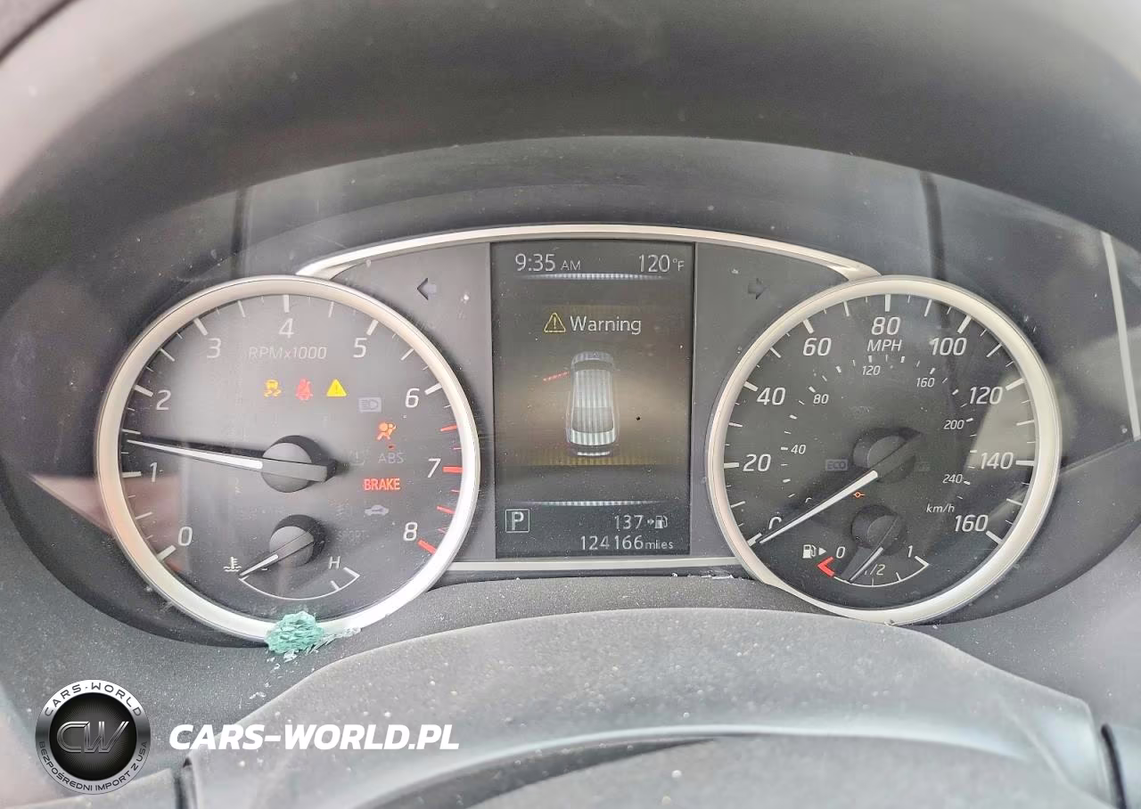 2018 Nissan Sentra S VIN:3N1AB7AP1JY294862 - 9