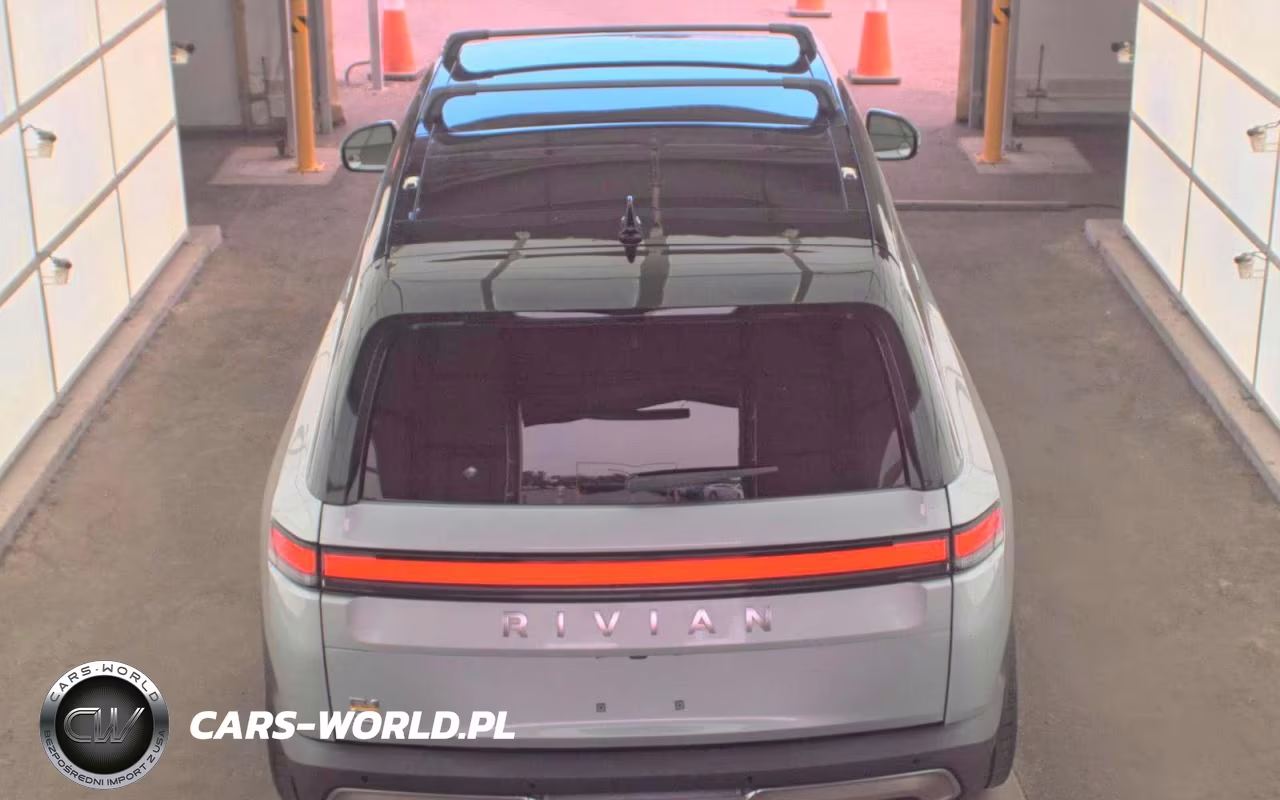 2023 Rivian R1S Adventure VIN:7PDSGABA4PN019950 - 14