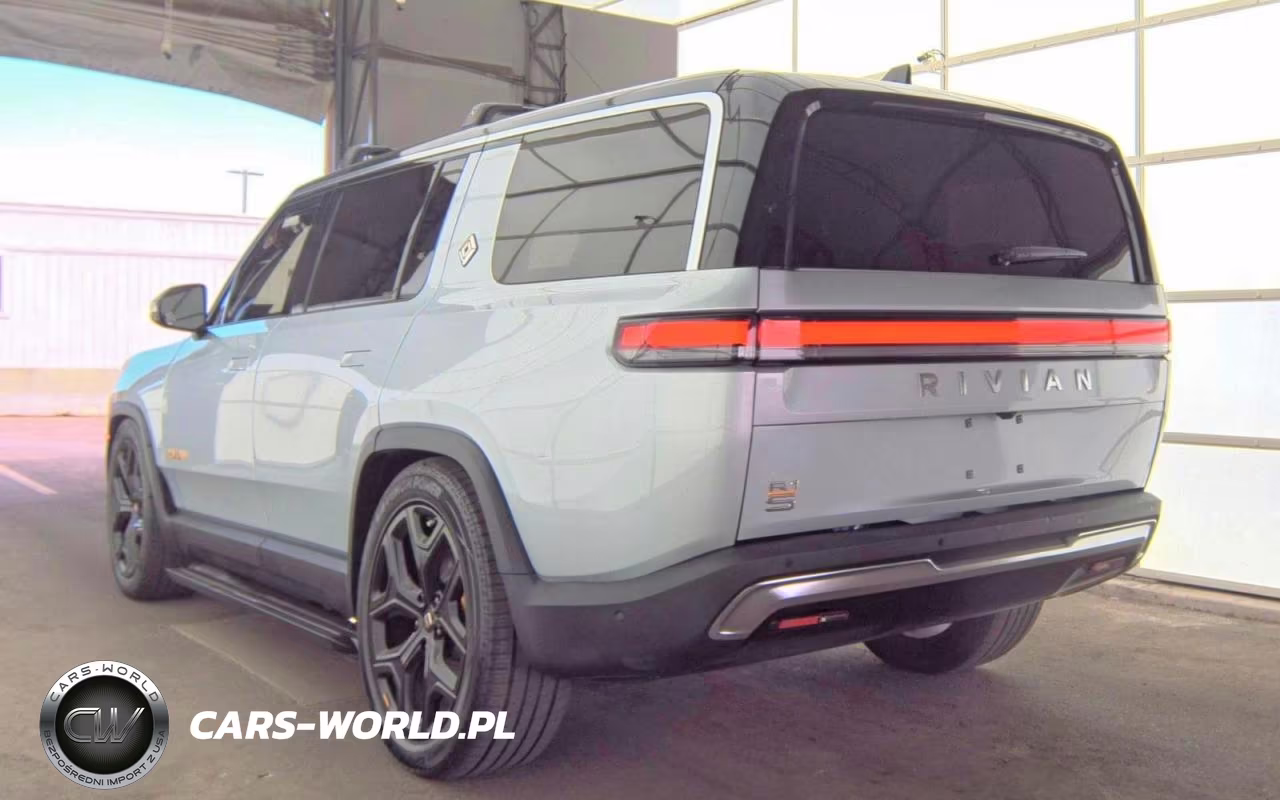 2023 Rivian R1S Adventure VIN:7PDSGABA4PN019950 - 3