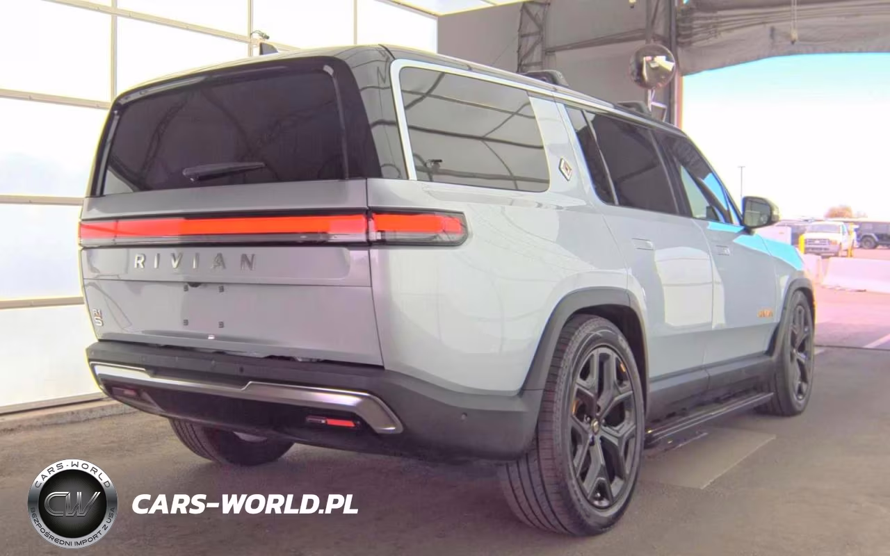 2023 Rivian R1S Adventure VIN:7PDSGABA4PN019950 - 4
