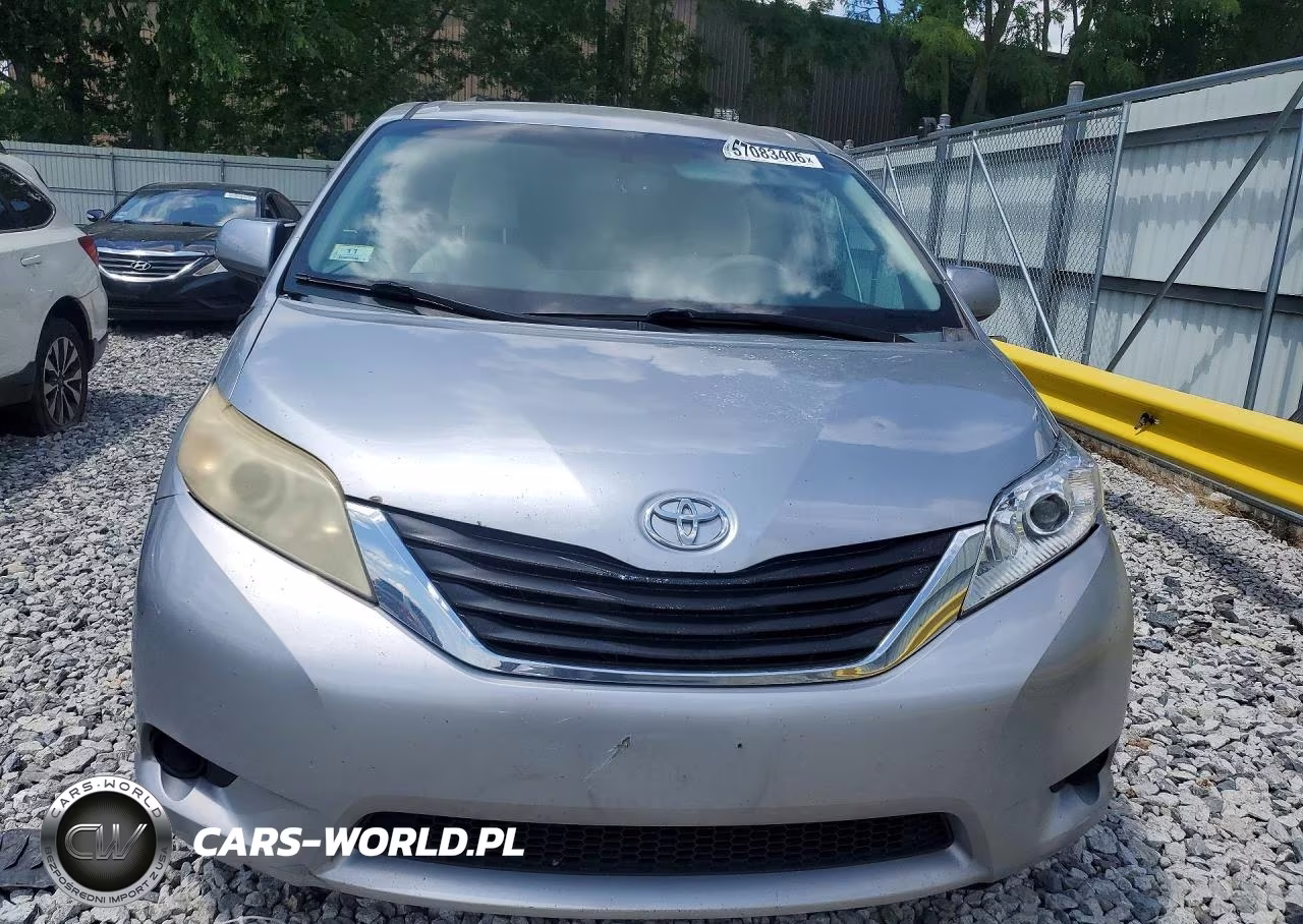 2012 Toyota Sienna Le VIN:5TDKK3DC2CS179846 - 5