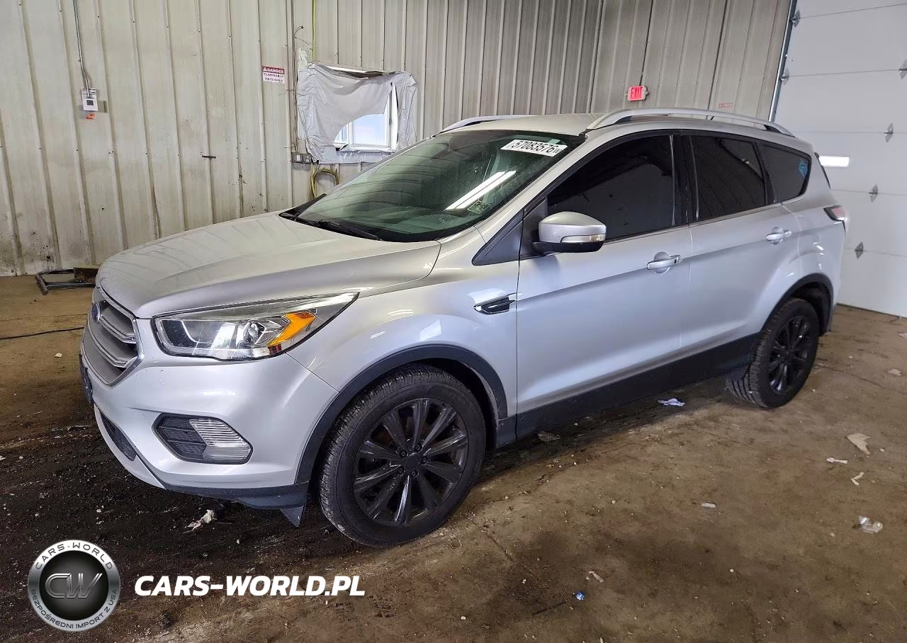 2017 Ford Escape Titanium – zdjęcie 1 z 13